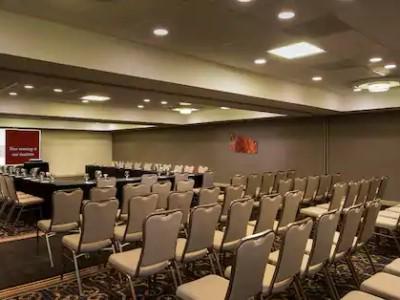 Hotel Doubletree By Hilton - Brownstone - Raleigh
